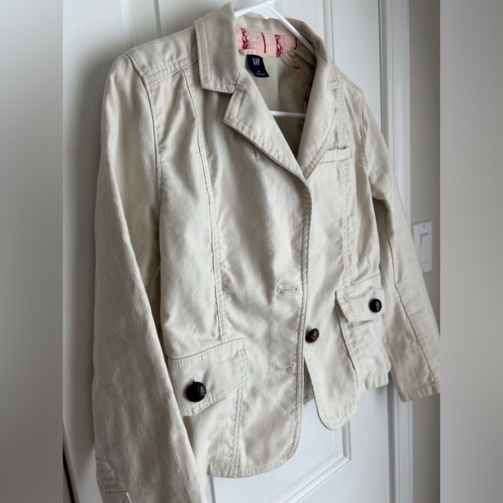 GAP Jacket w/Button Accents